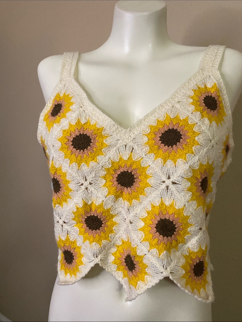 Everglow sunflower boho Floral open Crochet crop tank Sweater M
